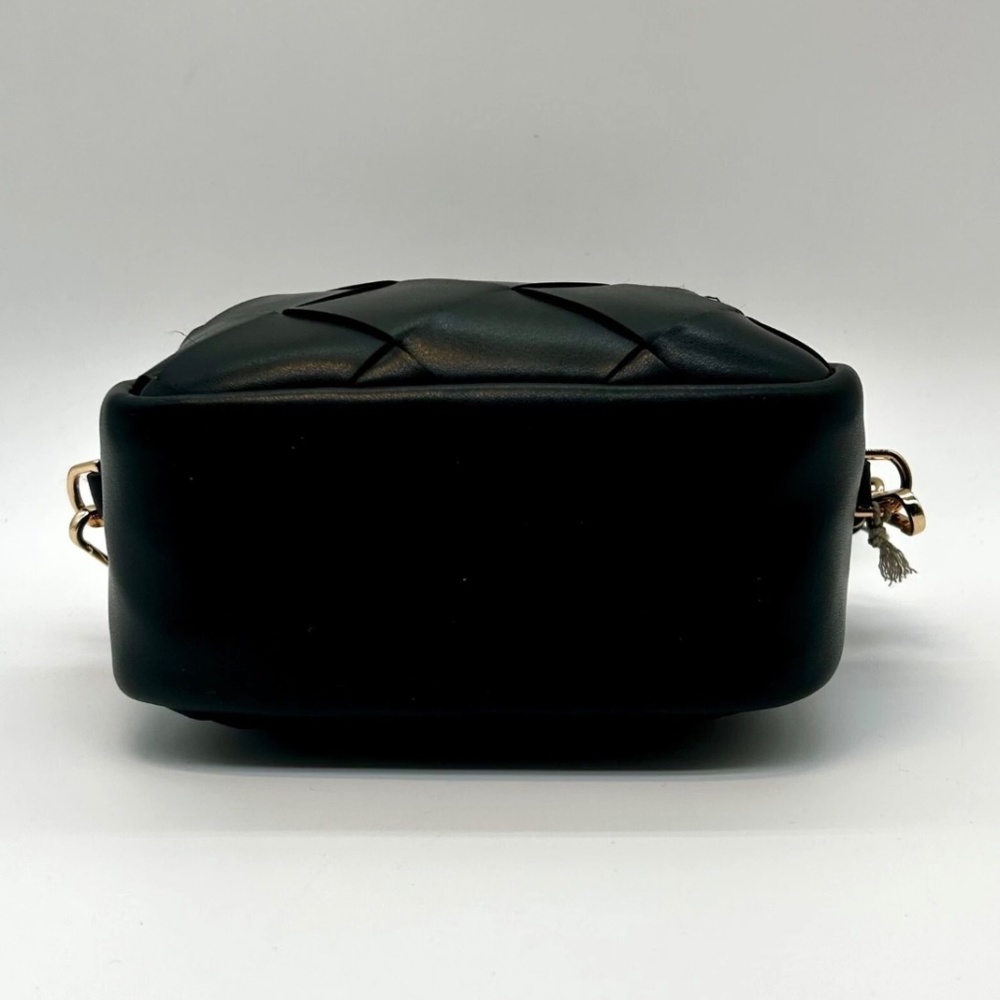 A New Day Black Cube Woven Crossbody - Picture 7 of 9